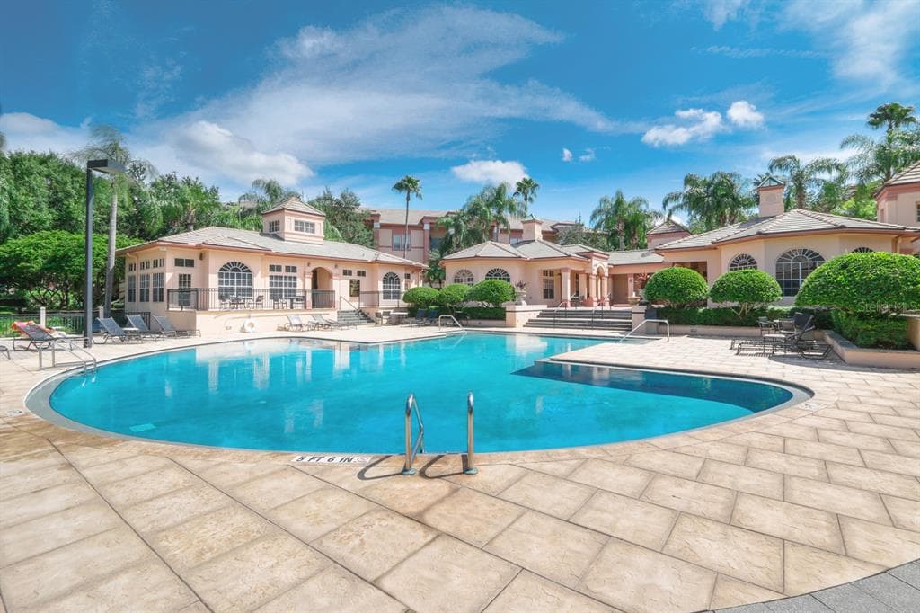 704 SEAGATE DRIVE TAMPA, FL 33602