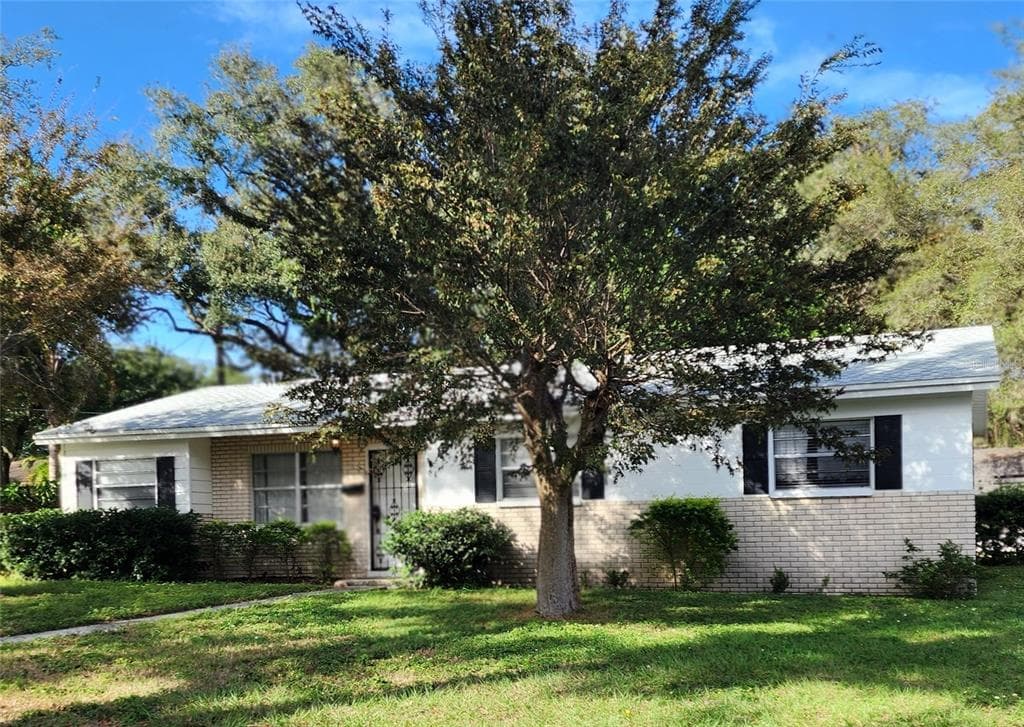 1921 W NORTH STREET TAMPA, FL 33604