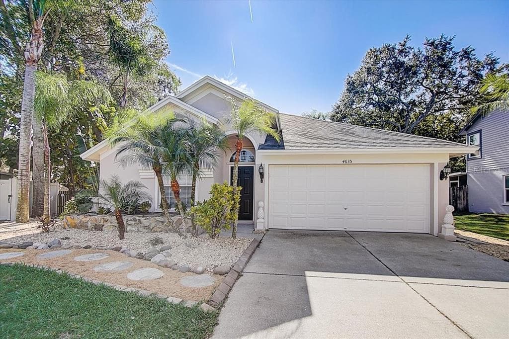4635 HIDDEN SHADOW DRIVE TAMPA, FL 33614