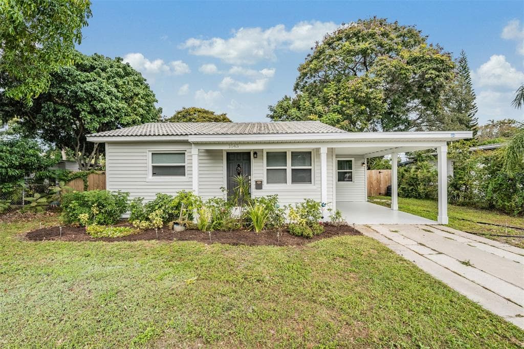 1043 59TH AVENUE N ST PETERSBURG, FL 33703