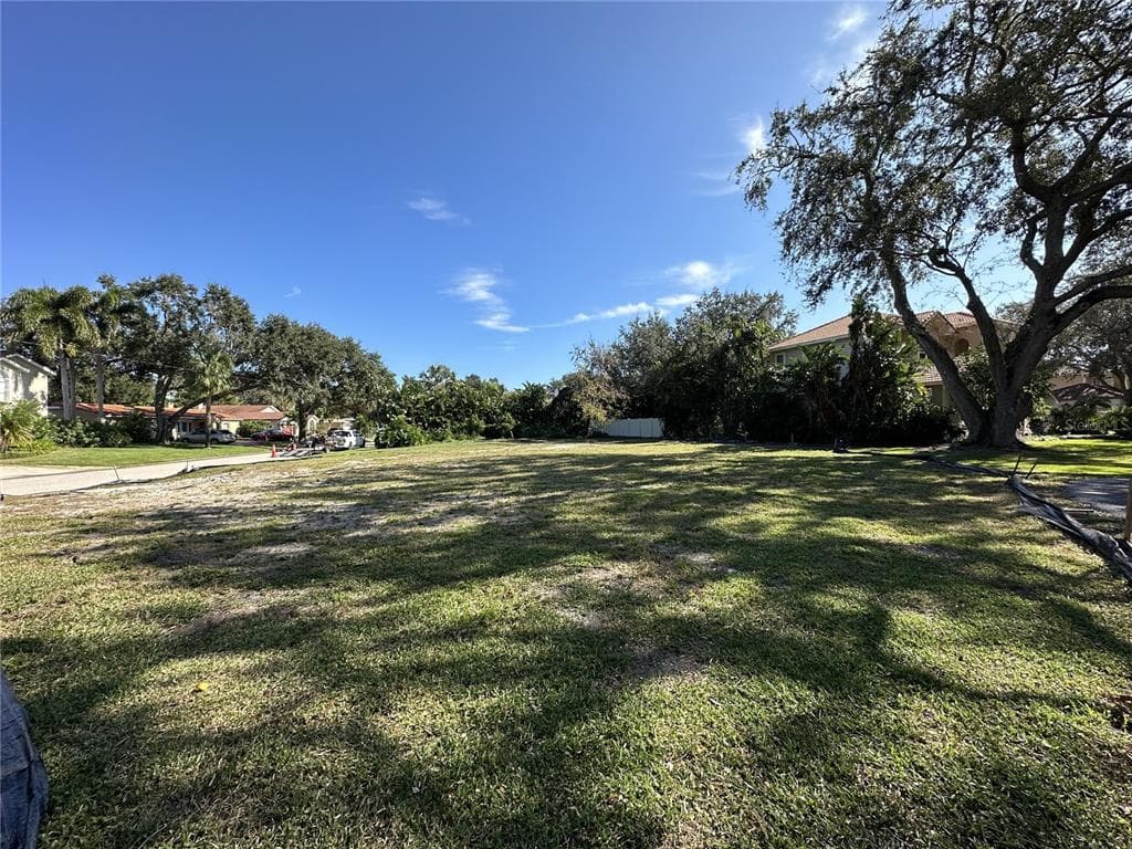 1500 BRIGHTWATERS BOULEVARD NE ST PETERSBURG, FL 33704