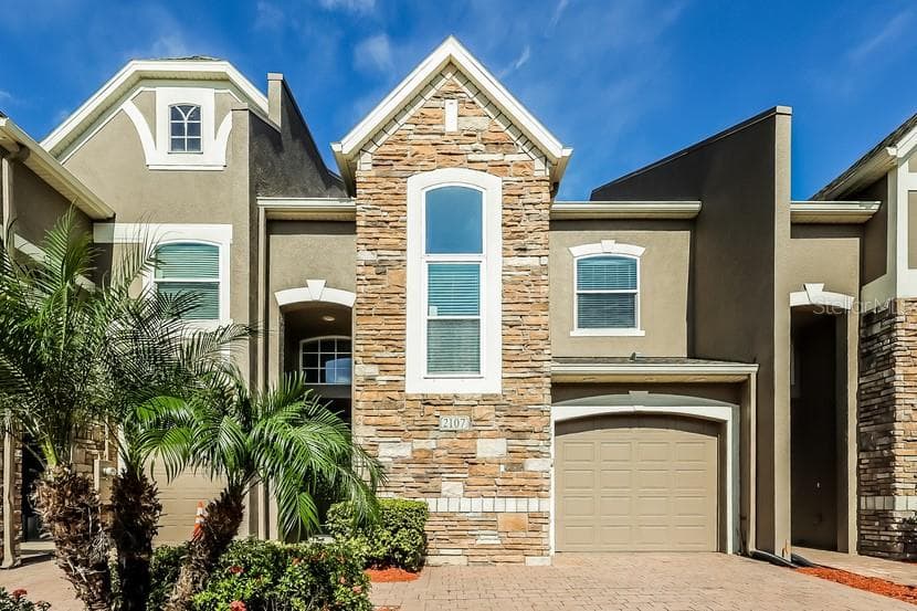 2107 CHATHAM PLACE DRIVE ORLANDO, FL 32824