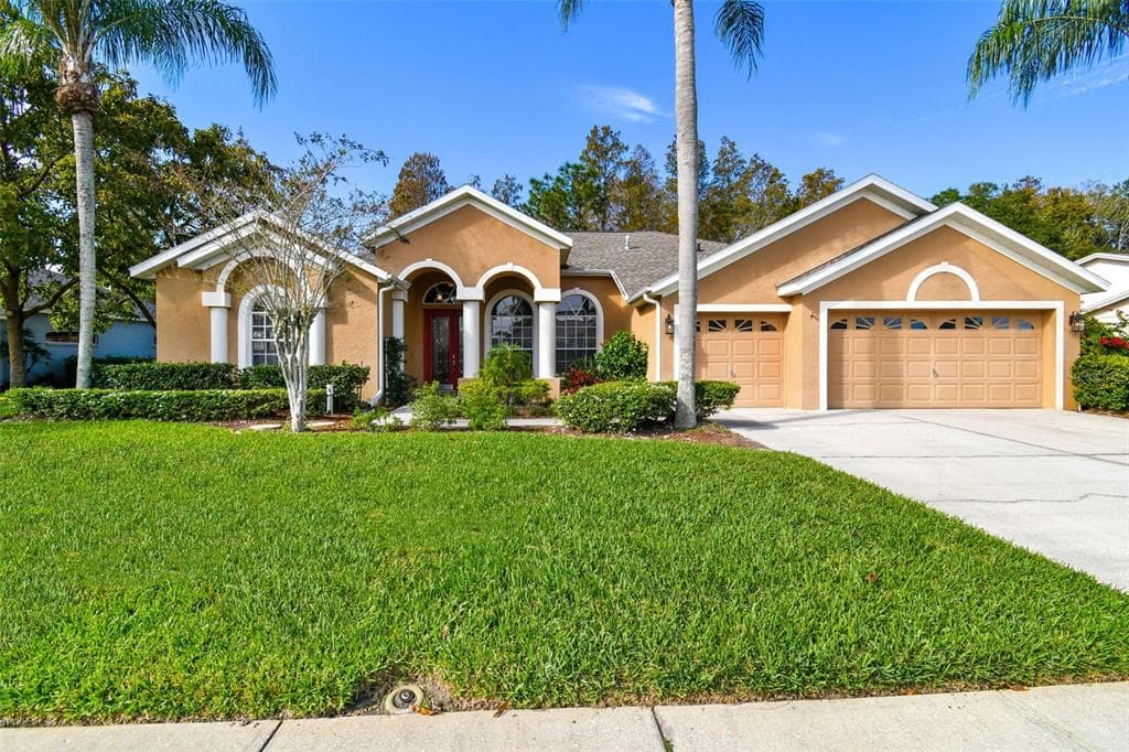 19002 SAINT LAURENT DRIVE LUTZ, FL 33558