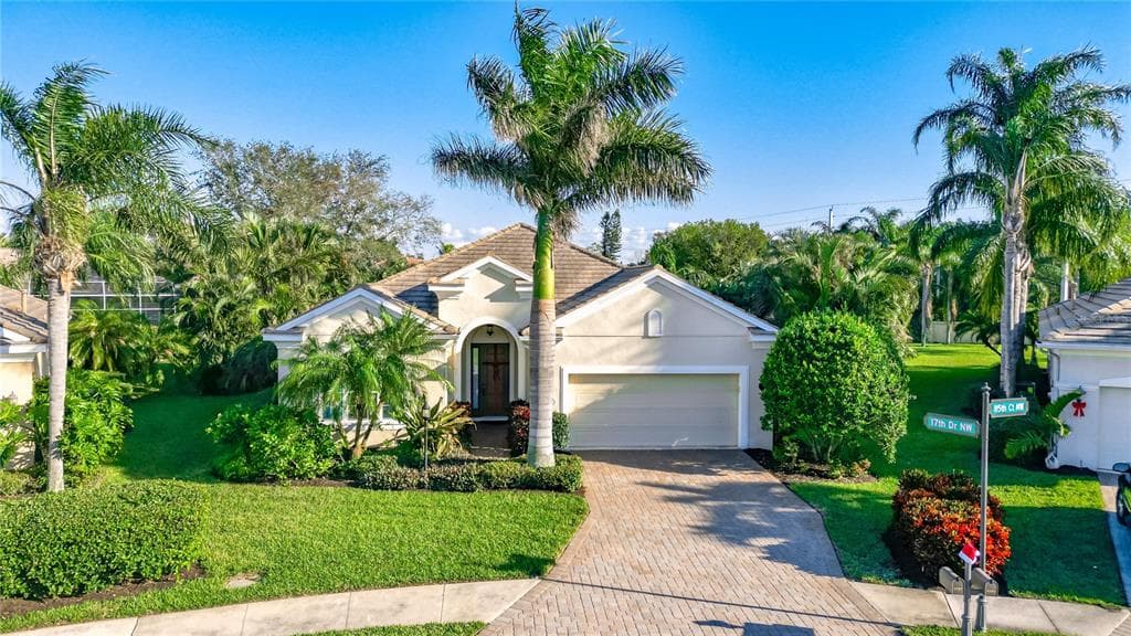 1707 85TH COURT NW BRADENTON, FL 34209