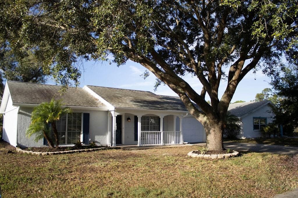 3415 OVERLAND DRIVE HOLIDAY, FL 34691