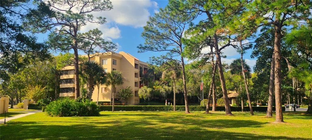 3078 EASTLAND BOULEVARD UNIT 207 CLEARWATER, FL 33761