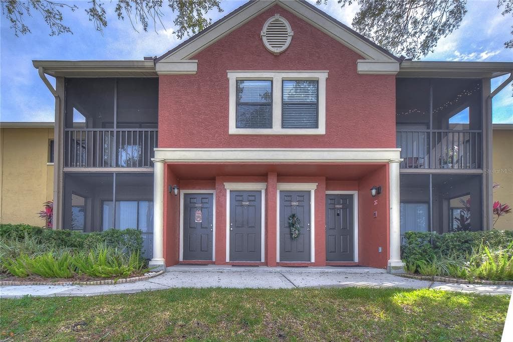 5560 BAYWATER DRIVE TAMPA, FL 33615