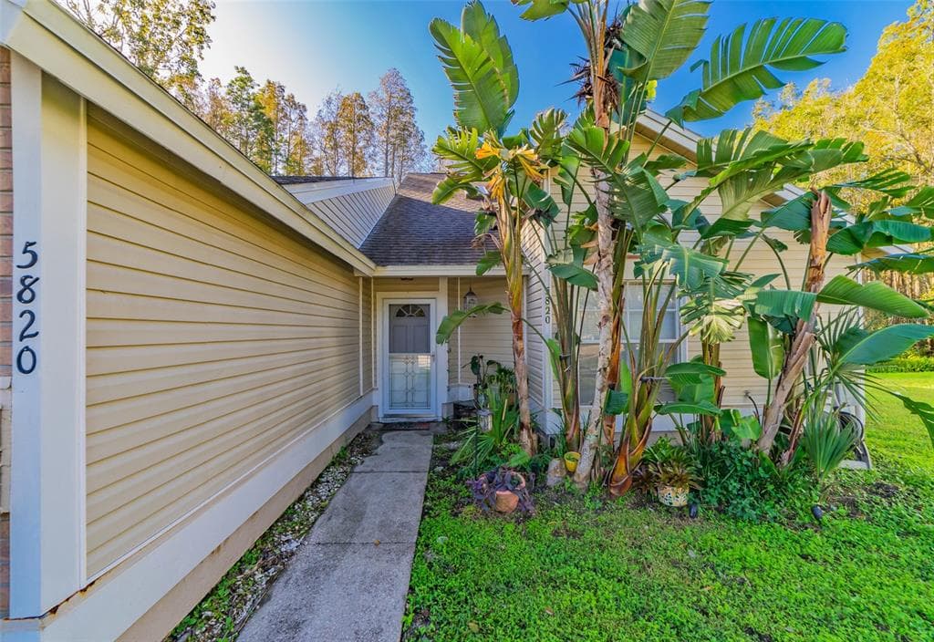 5820 RED CEDAR LANE
