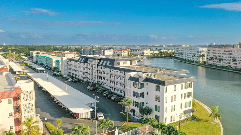 5960 30TH AVENUE S UNIT 307 GULFPORT, FL 33707