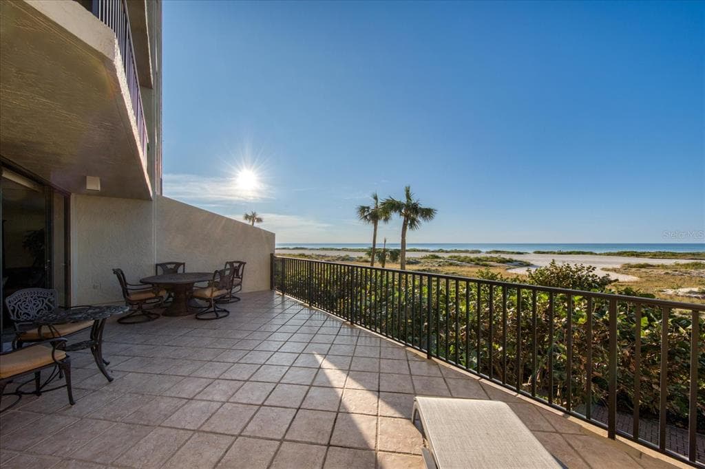1290 GULF BOULEVARD UNIT 206 CLEARWATER, FL 33767