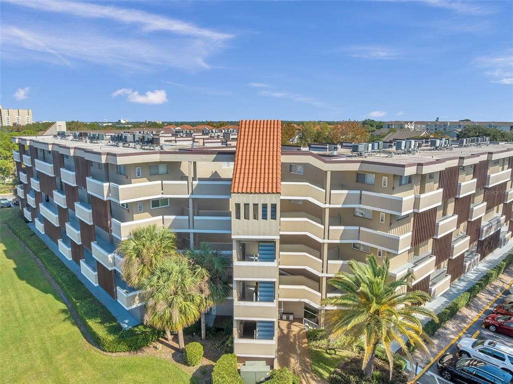 1243 S MARTIN LUTHER KING JR AVENUE UNIT A502 CLEARWATER, FL 33756
