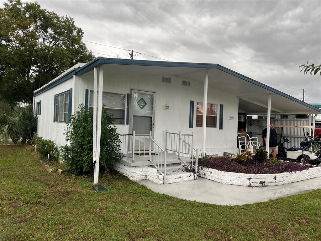 7402 EASTERN CIRCLE DRIVE BROOKSVILLE, FL 34613