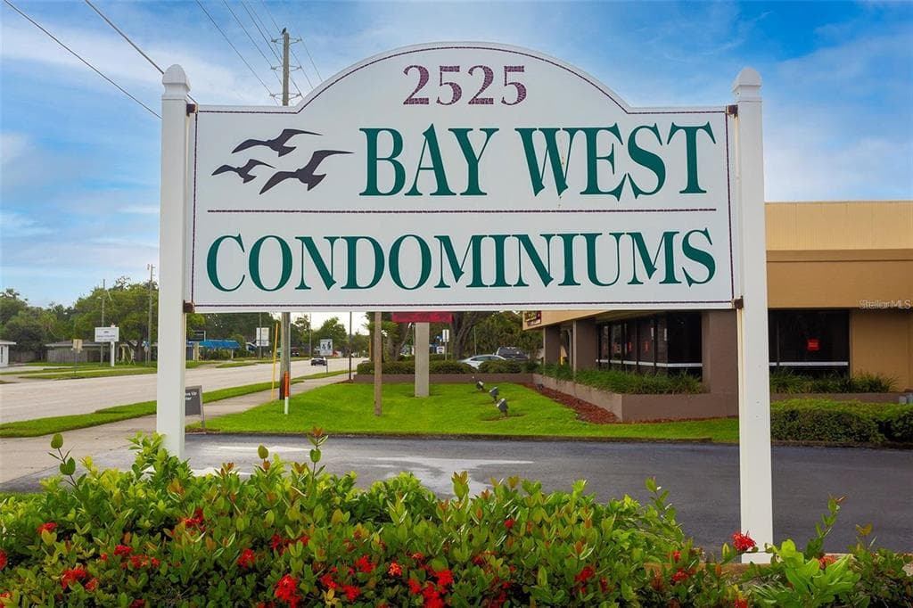2525 W BAY DRIVE UNIT A16 BELLEAIR BLUFFS, FL 33770