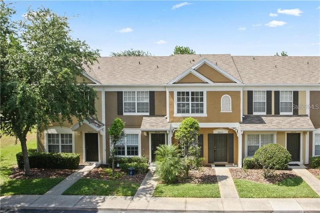30233 LACLEDES LANE WESLEY CHAPEL, FL 33543