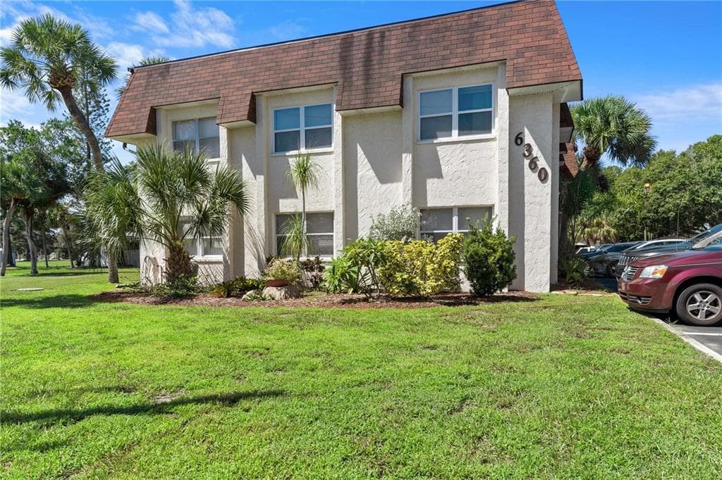 6360 1ST STREET N UNIT 202 ST PETERSBURG, FL 33702