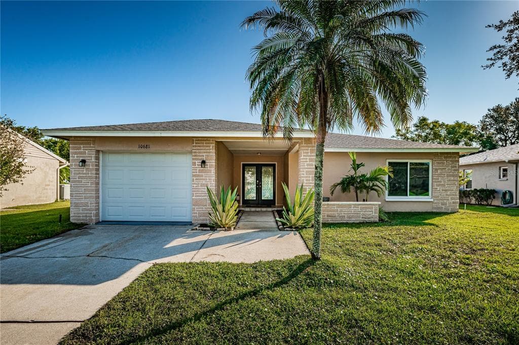 10681 41ST COURT N CLEARWATER, FL 33762