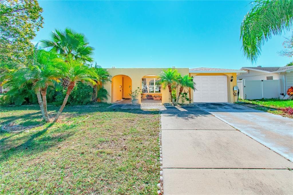 4238 HILLSDALE DRIVE NEW PORT RICHEY, FL 34652