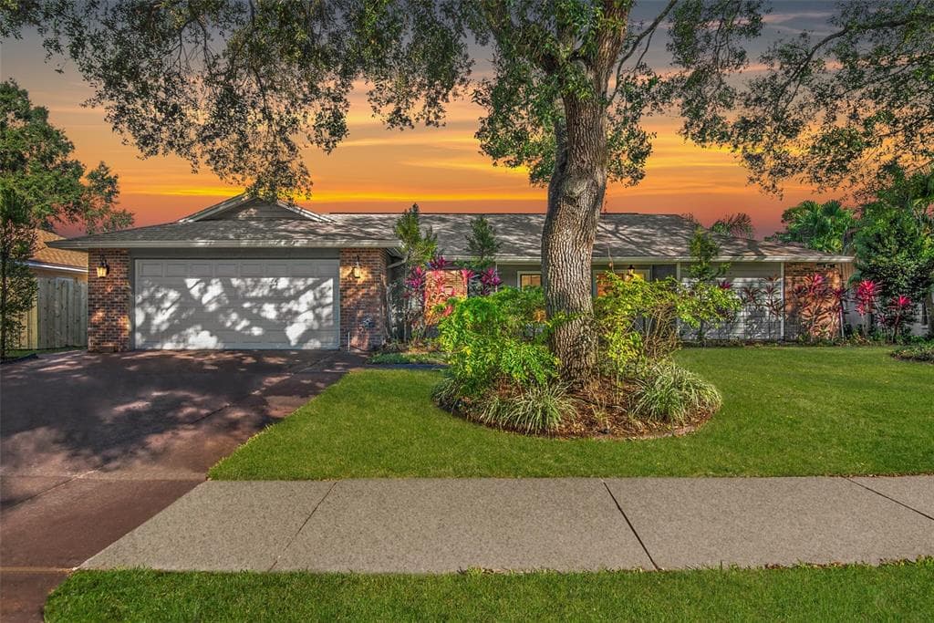 4705 KEMBLE COURT TAMPA, FL 33624