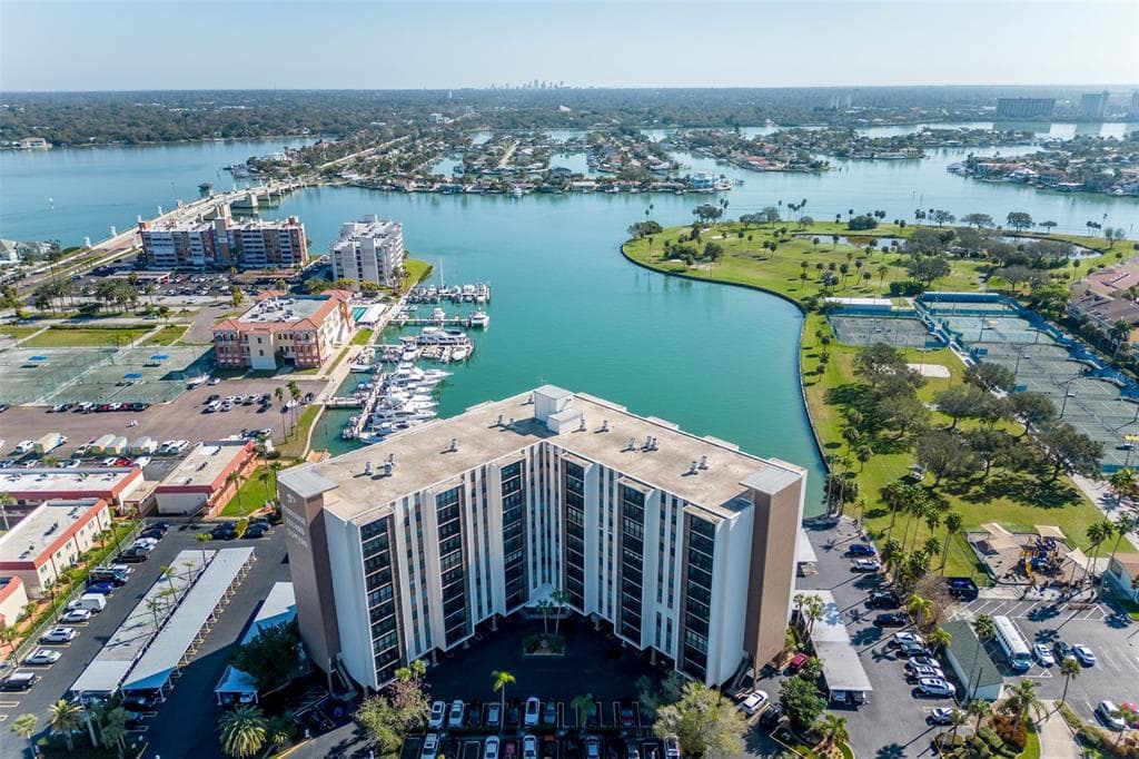 10355 PARADISE BOULEVARD UNIT 805 TREASURE ISLAND, FL 33706