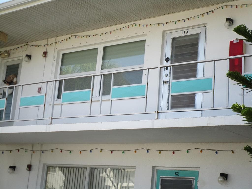 5945 21ST STREET N UNIT 11 ST PETERSBURG, FL 33714