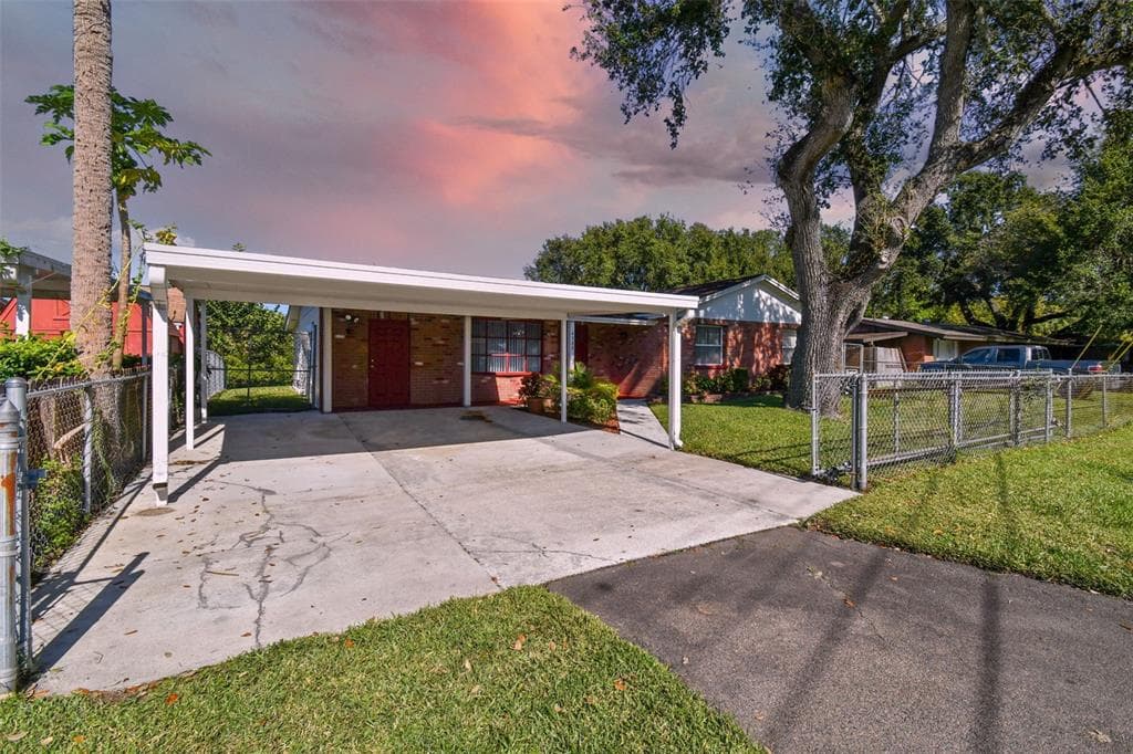4508 24TH AVENUE S TAMPA, FL 33619