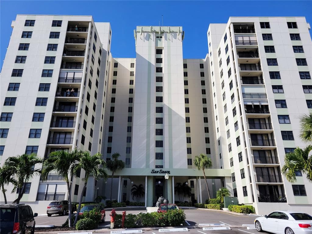 3820 GULF BOULEVARD UNIT 807 ST PETE BEACH, FL 33706
