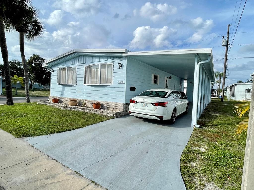 34489 CACTUS DRIVE PINELLAS PARK, FL 33781
