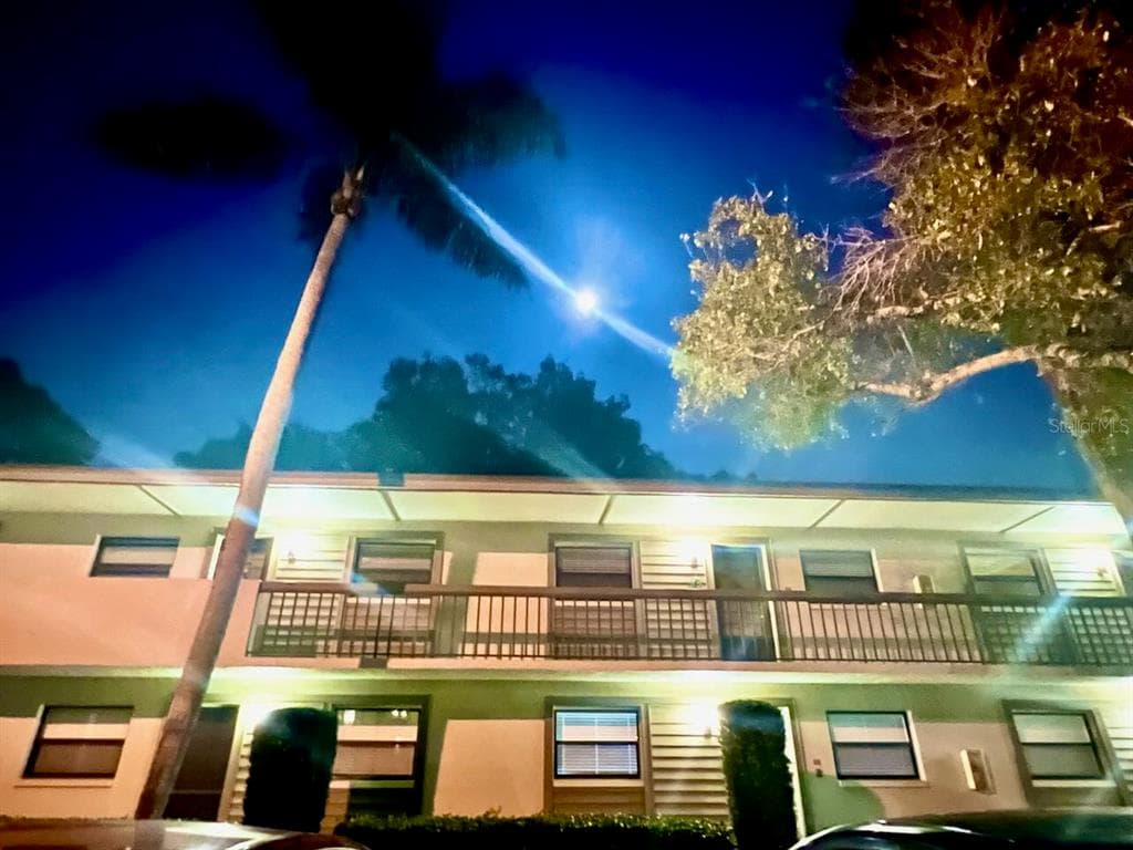 3036 EASTLAND BOULEVARD UNIT E205 CLEARWATER, FL 33761