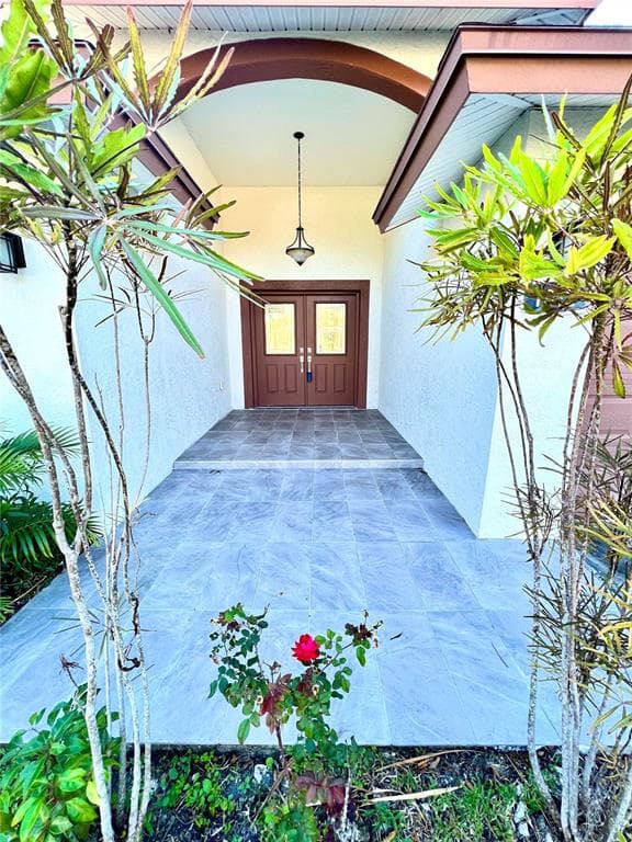 1012 PATRIOT PLACE DUNEDIN, FL 34698
