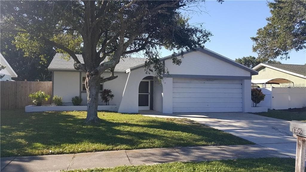7356 118TH TERRACE LARGO, FL 33773