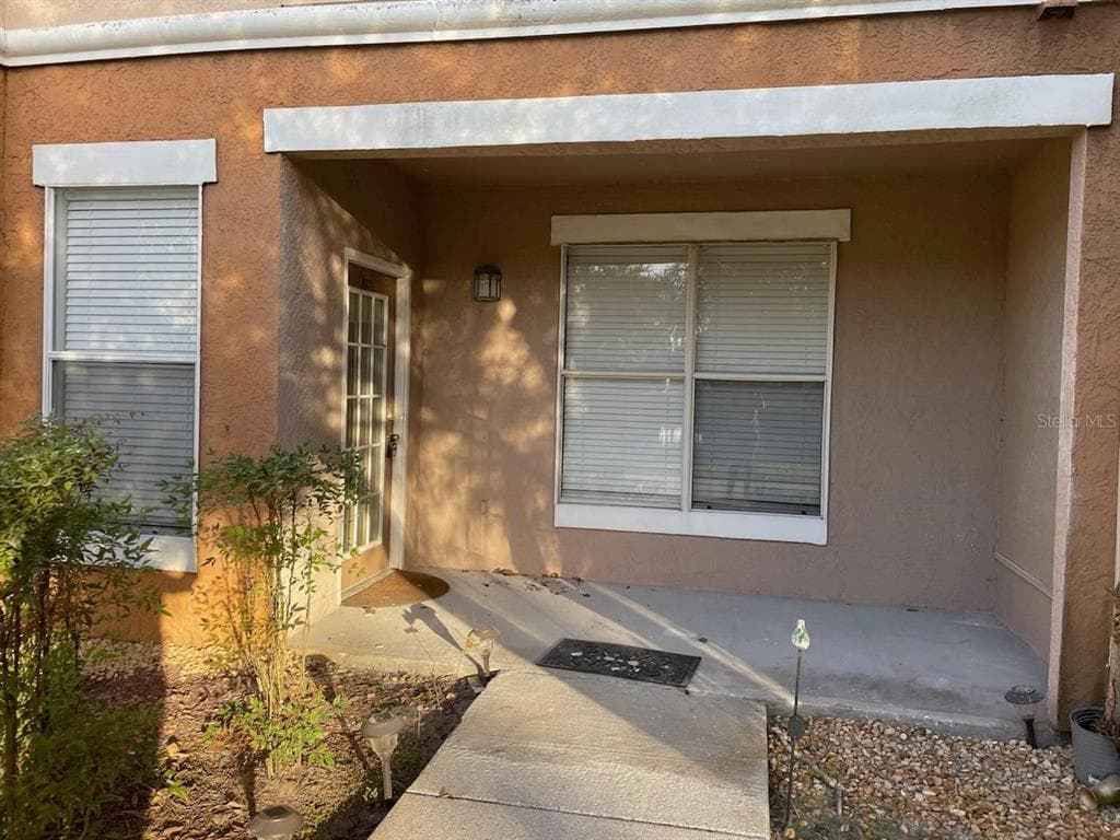 10460 VILLA VIEW CIRCLE UNIT 10460 TAMPA, FL 33647