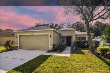 8221 STOCKTON WAY TAMPA, FL 33647