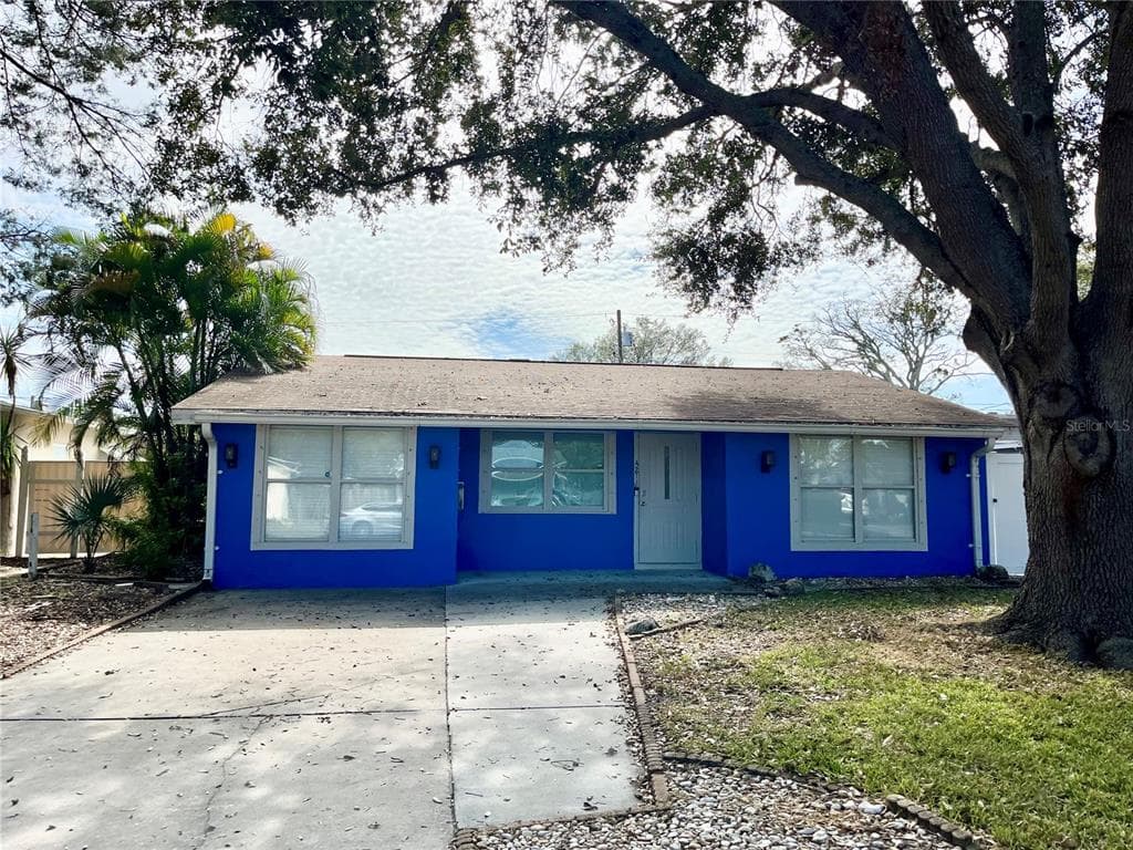 4212 12TH AVENUE N ST PETERSBURG, FL 33713