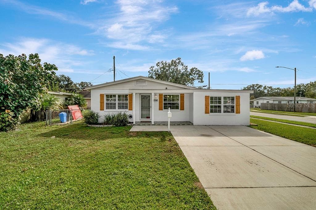 5790 82ND TERRACE N