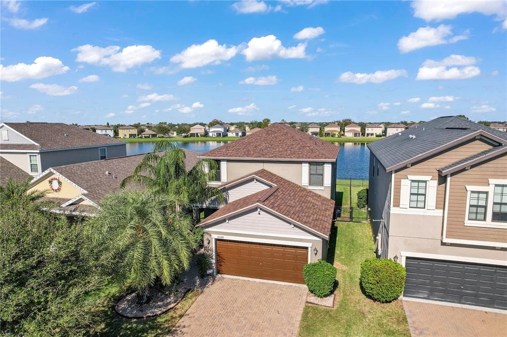 10148 NEWMINSTER LOOP RUSKIN, FL 33573