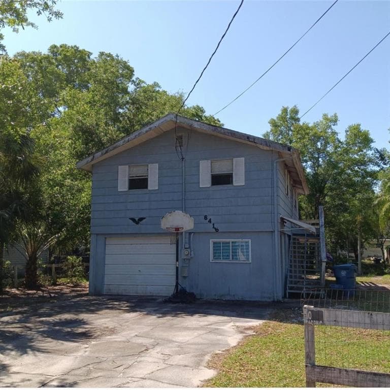 6416 FINANCE AVENUE WEEKI WACHEE, FL 34607