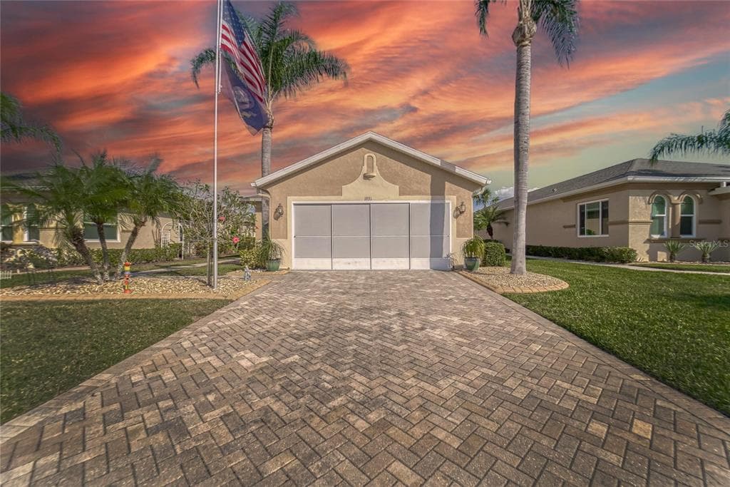 1931 STERLING GLEN COURT SUN CITY CENTER, FL 33573