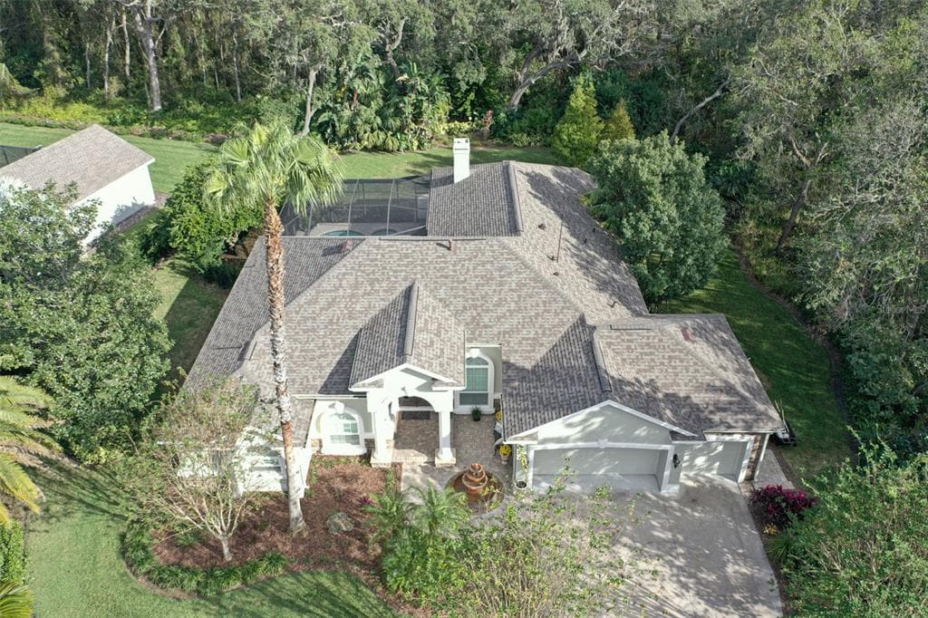 5614 EAGLEGLEN PLACE LITHIA, FL 33547