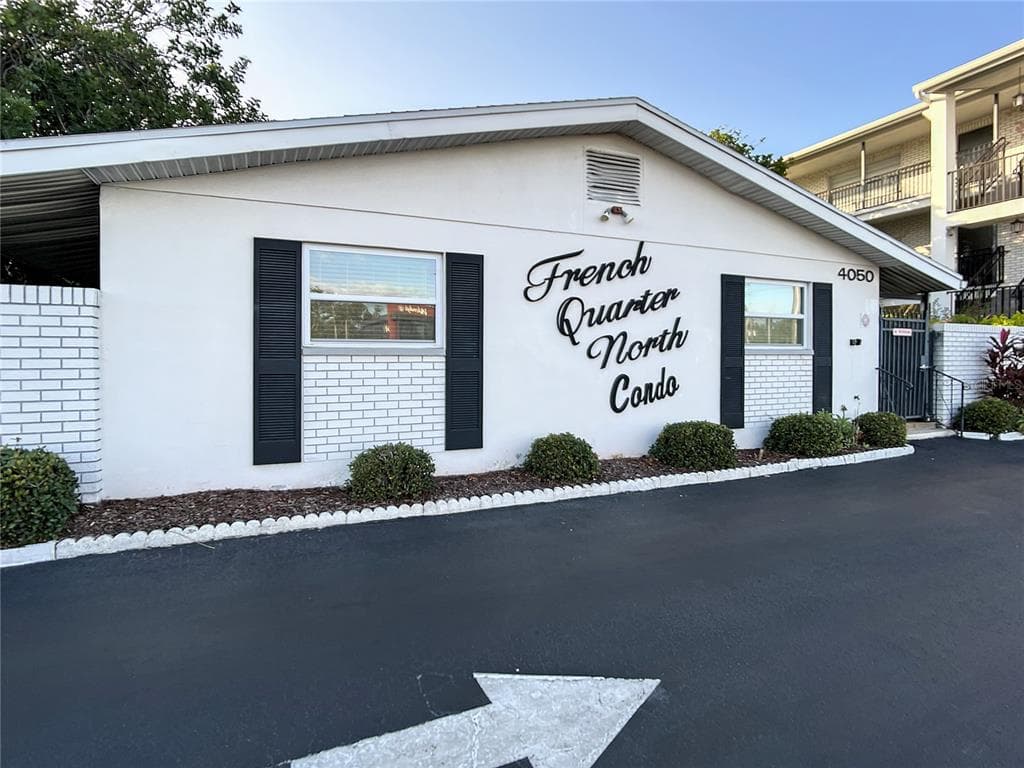4050 4TH STREET N UNIT 128 ST PETERSBURG, FL 33703