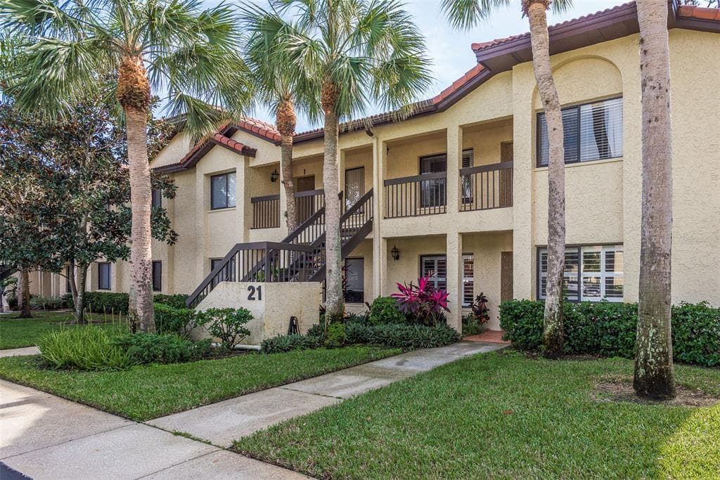 1801 E LAKE ROAD UNIT 21E PALM HARBOR, FL 34685