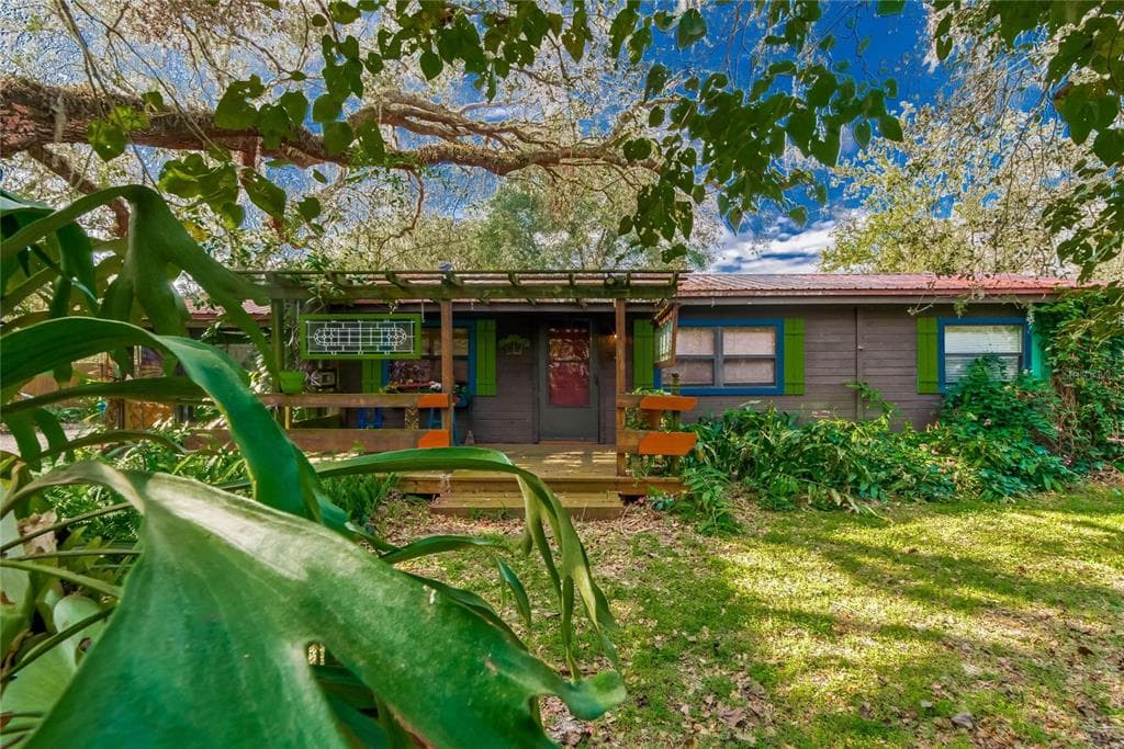 6308 MOSSWOOD DRIVE SEFFNER, FL 33584