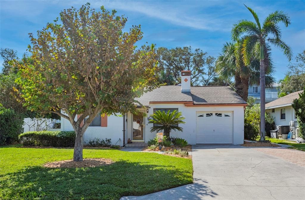 104 3RD ST BELLEAIR BEACH, FL 33786