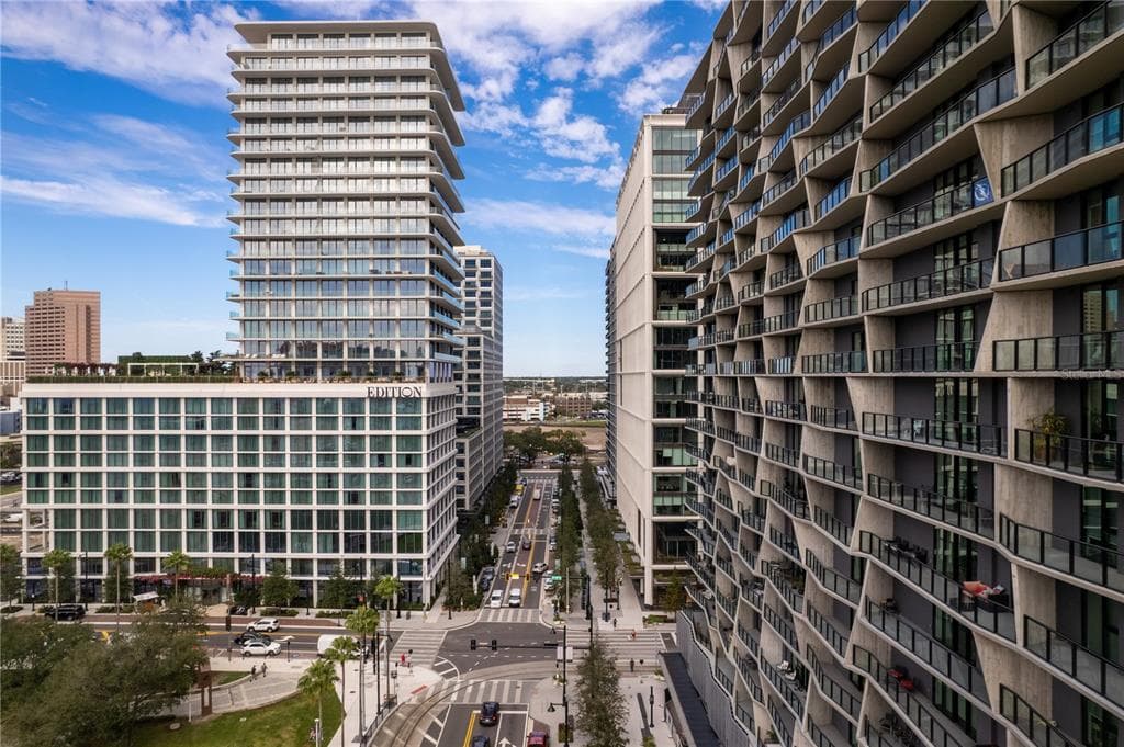 1000 WATER STREET UNIT 1802 TAMPA, FL 33602