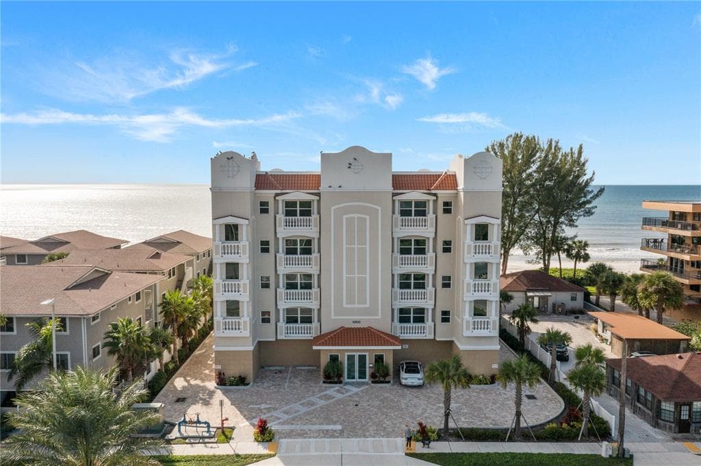 18800 GULF BOULEVARD UNIT 301 INDIAN SHORES, FL 33785