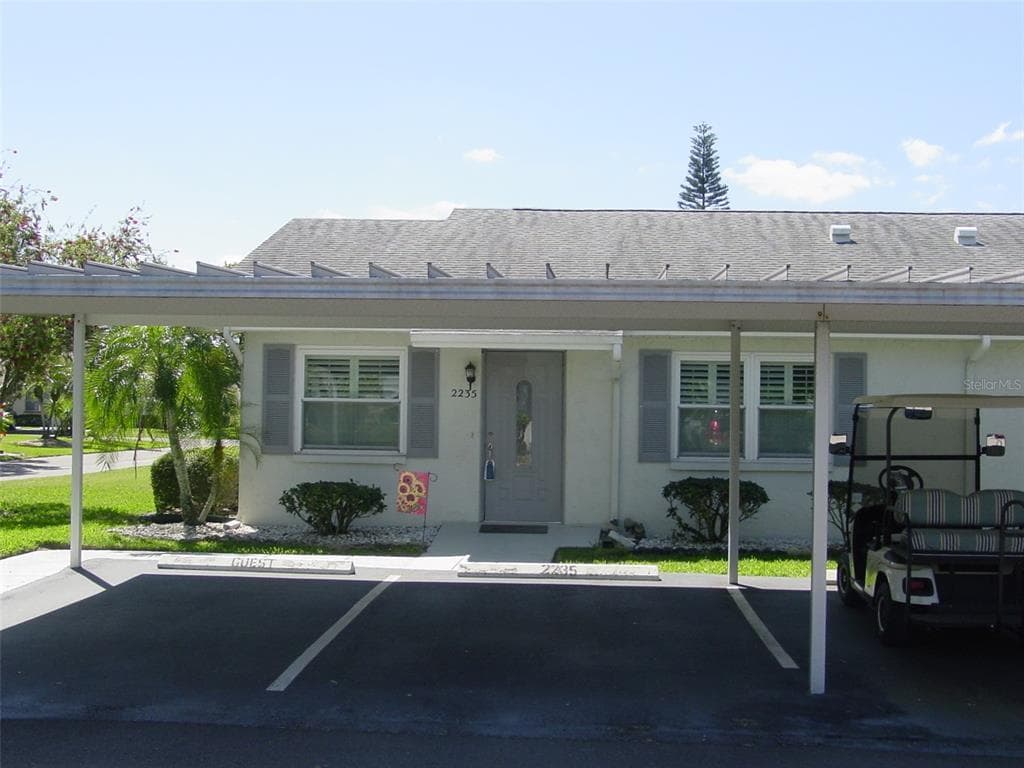 2235 GREENHAVEN DRIVE UNIT 364 SUN CITY CENTER, FL 33573