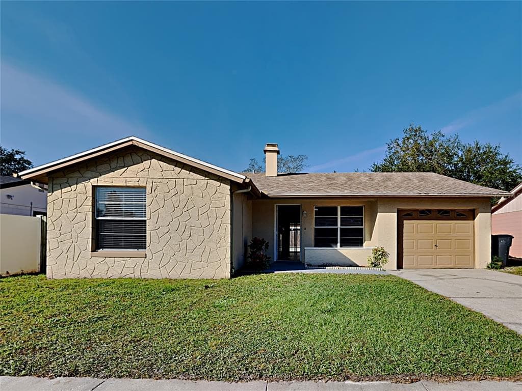 8004 TIMBERLANE DRIVE TAMPA, FL 33615