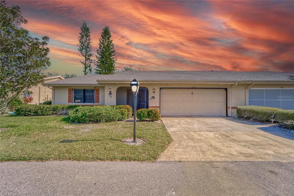 1303 IDLEWOOD DRIVE UNIT 49 SUN CITY CENTER, FL 33573