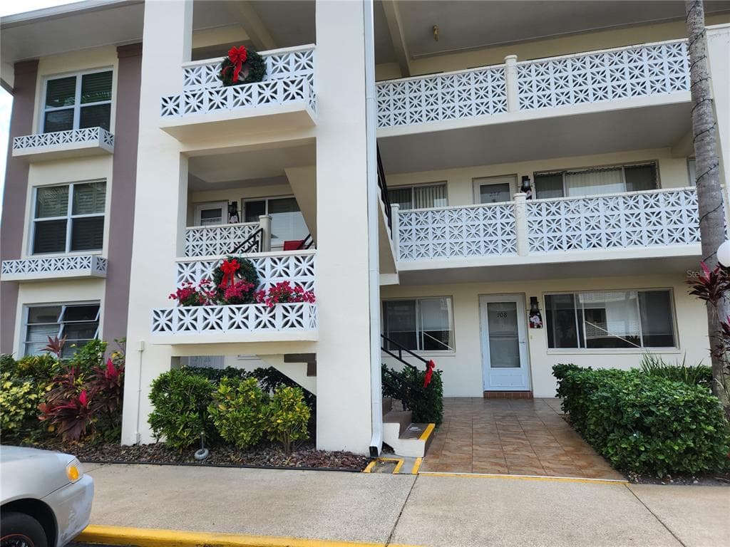 1235 S HIGHLAND AVENUE UNIT build 4-108 CLEARWATER, FL 33765