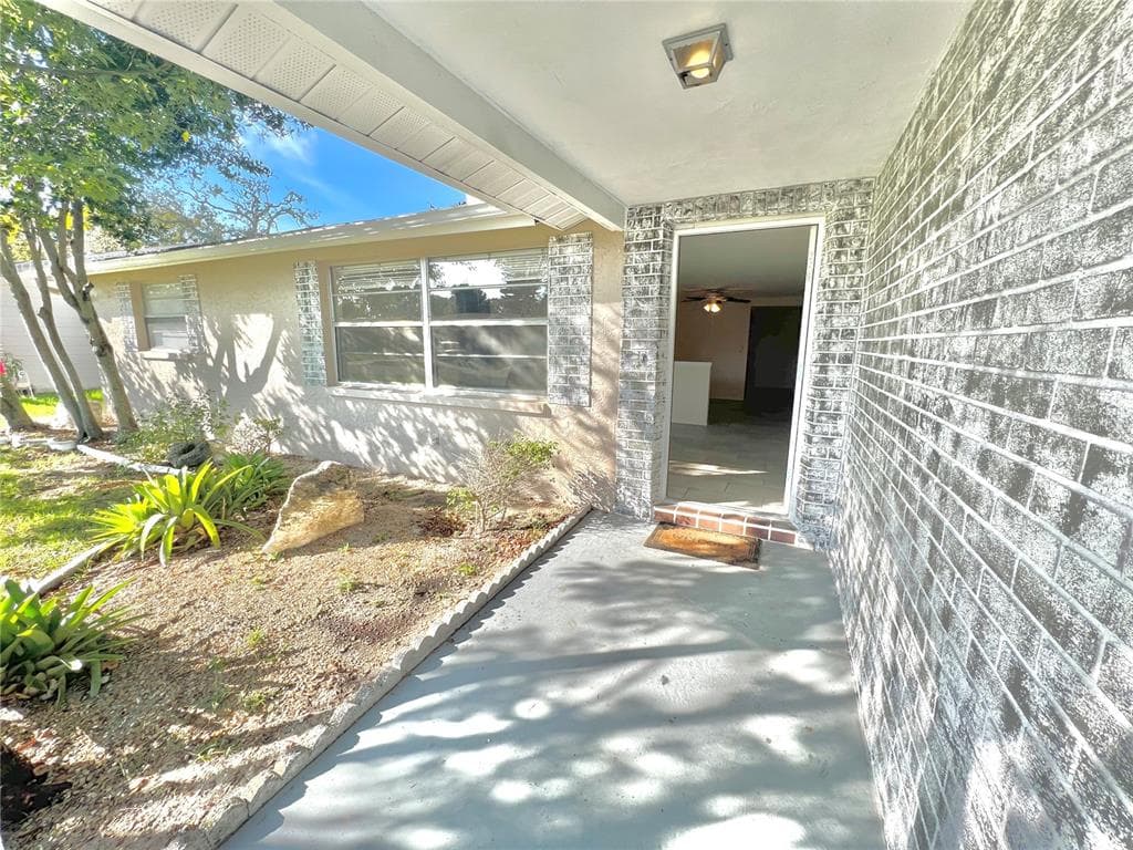 11241 SNYDER AVENUE PORT RICHEY, FL 34668