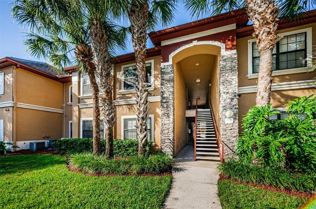 2171 PORTOFINO PLACE UNIT 2712 PALM HARBOR, FL 34683